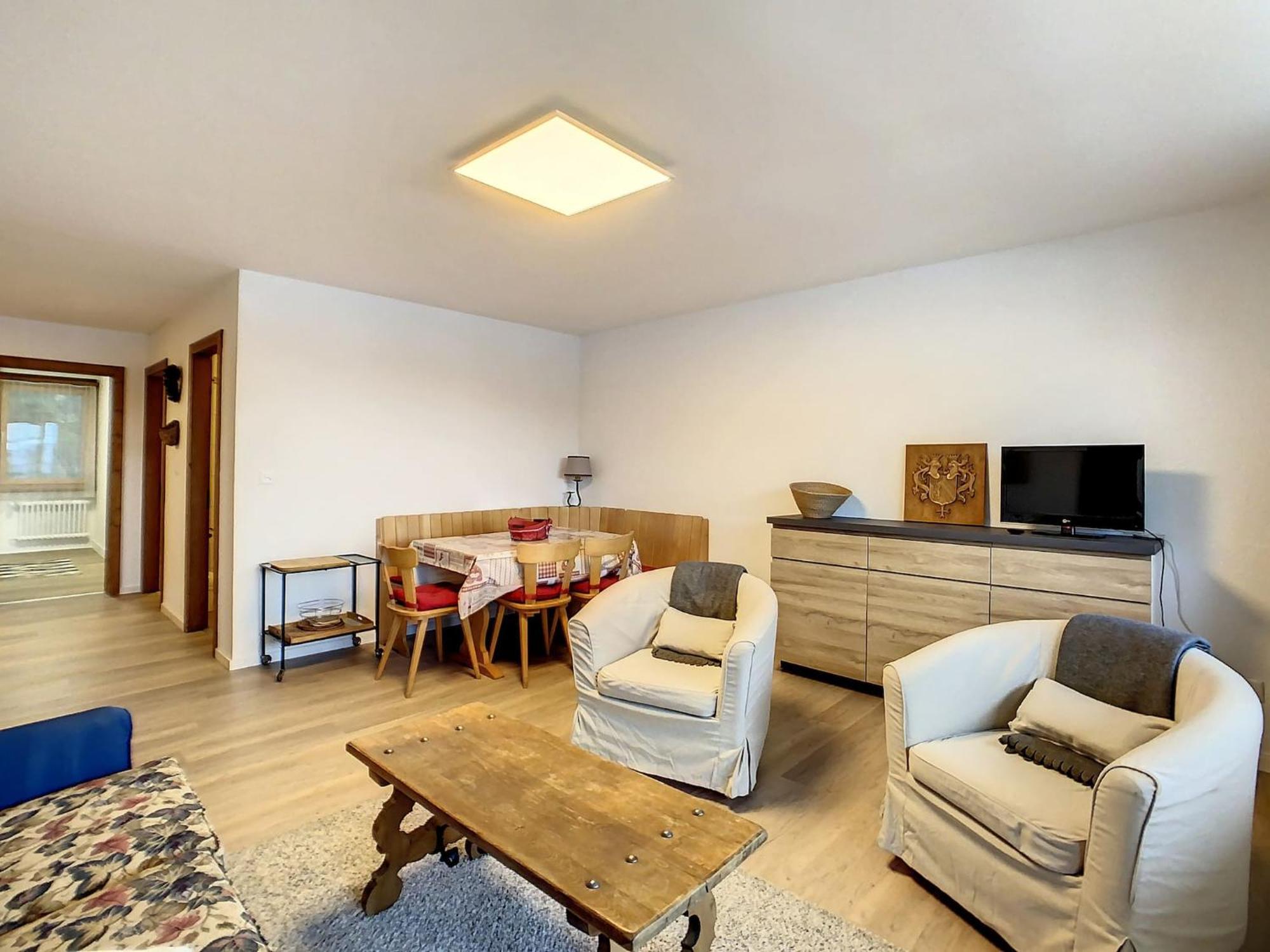 Bruyeres B33 Apartment *